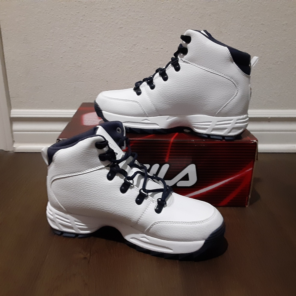 Fila - Picture 3 of 4